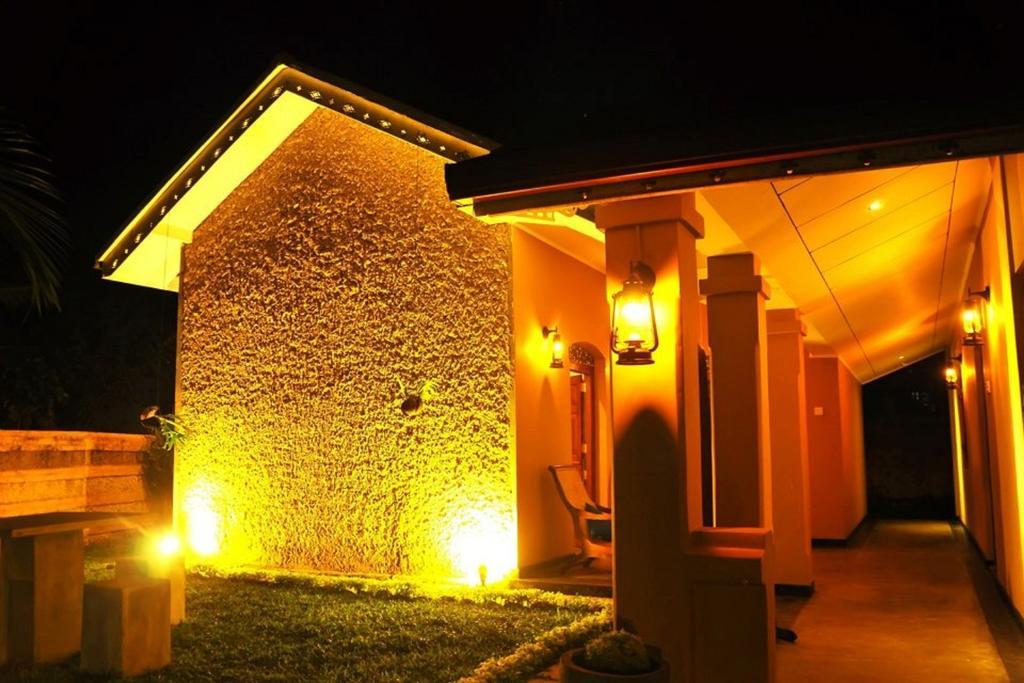 Hewittes Cottage Weligama Exterior foto